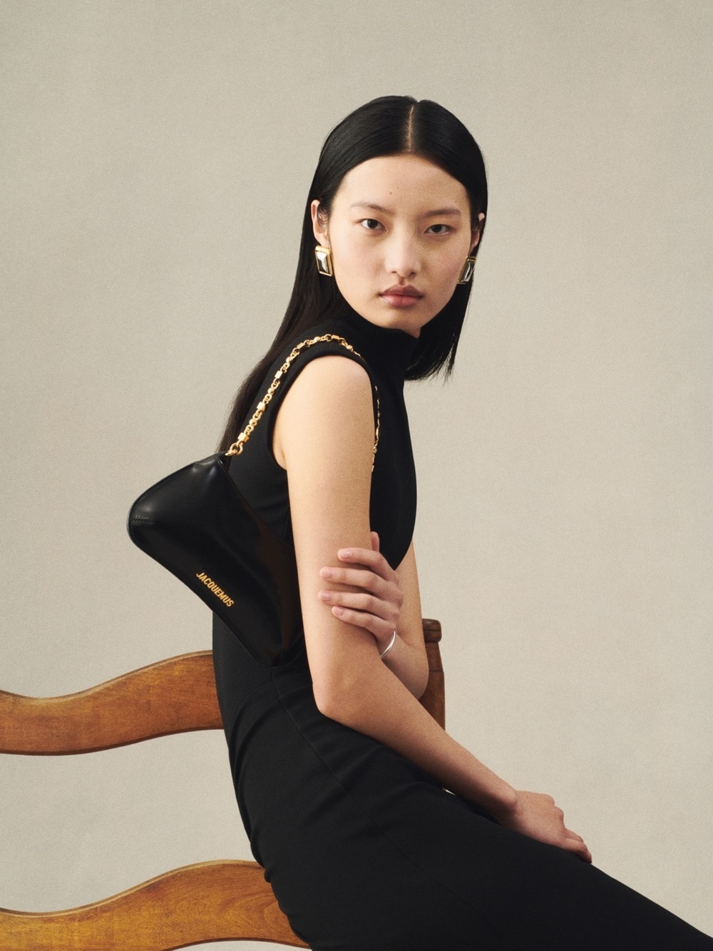 Jacquemus Black Patent Mini Shoulder Bag with Gold Hardware - Picture 7 of 7